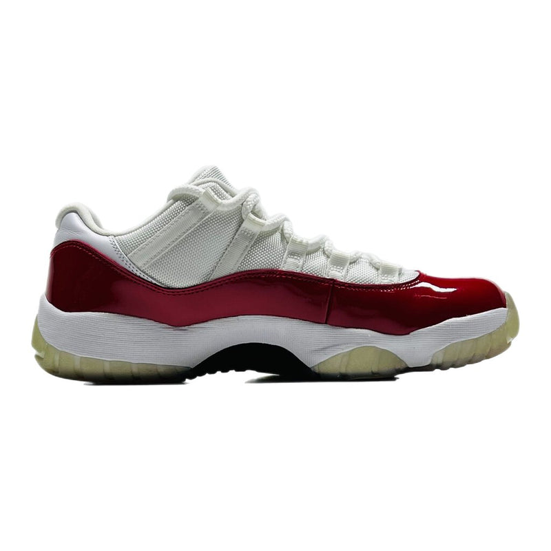 Jordan 11 Low Cherry Sz. 9.5