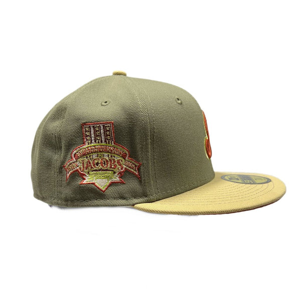 New Era Cleveland Indians Fitted Olive/Sand Sz. 7 1/8