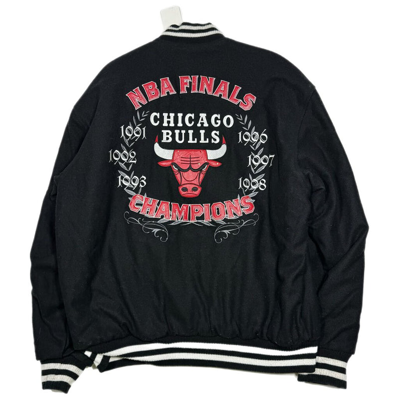 Bulls Reversible NBA Championship Jacket Sz. XL