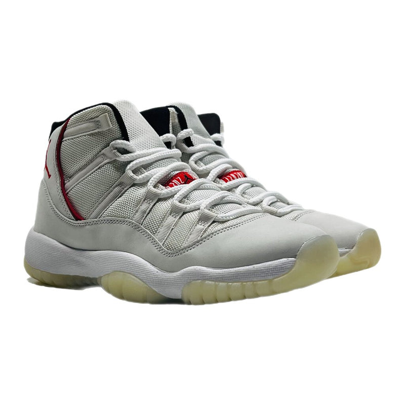 Jordan 11 Platinum Tint Sz. 6Y