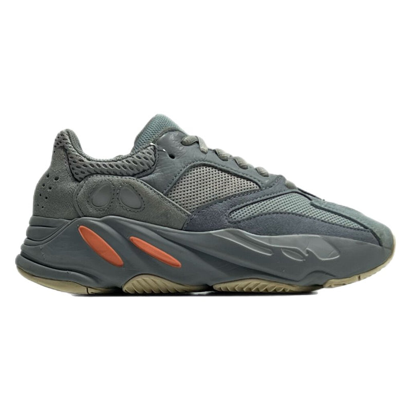 Yeezy 700 Inertia Sz. 4