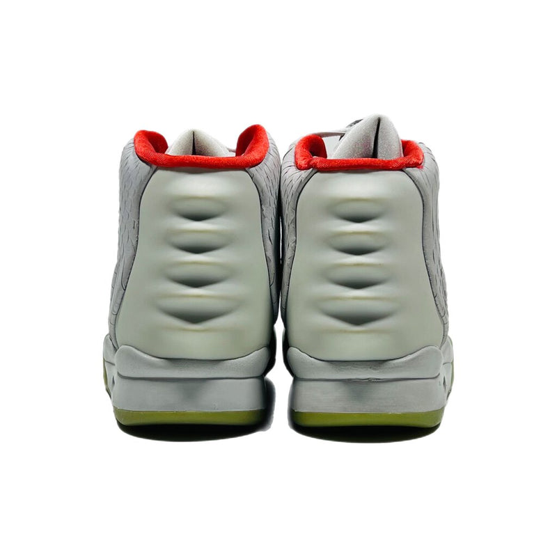 Nike Air Yeezy 2 Pure Platinum Sz. 9